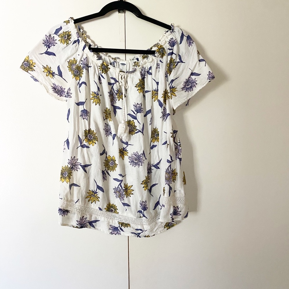 Old navy blouse